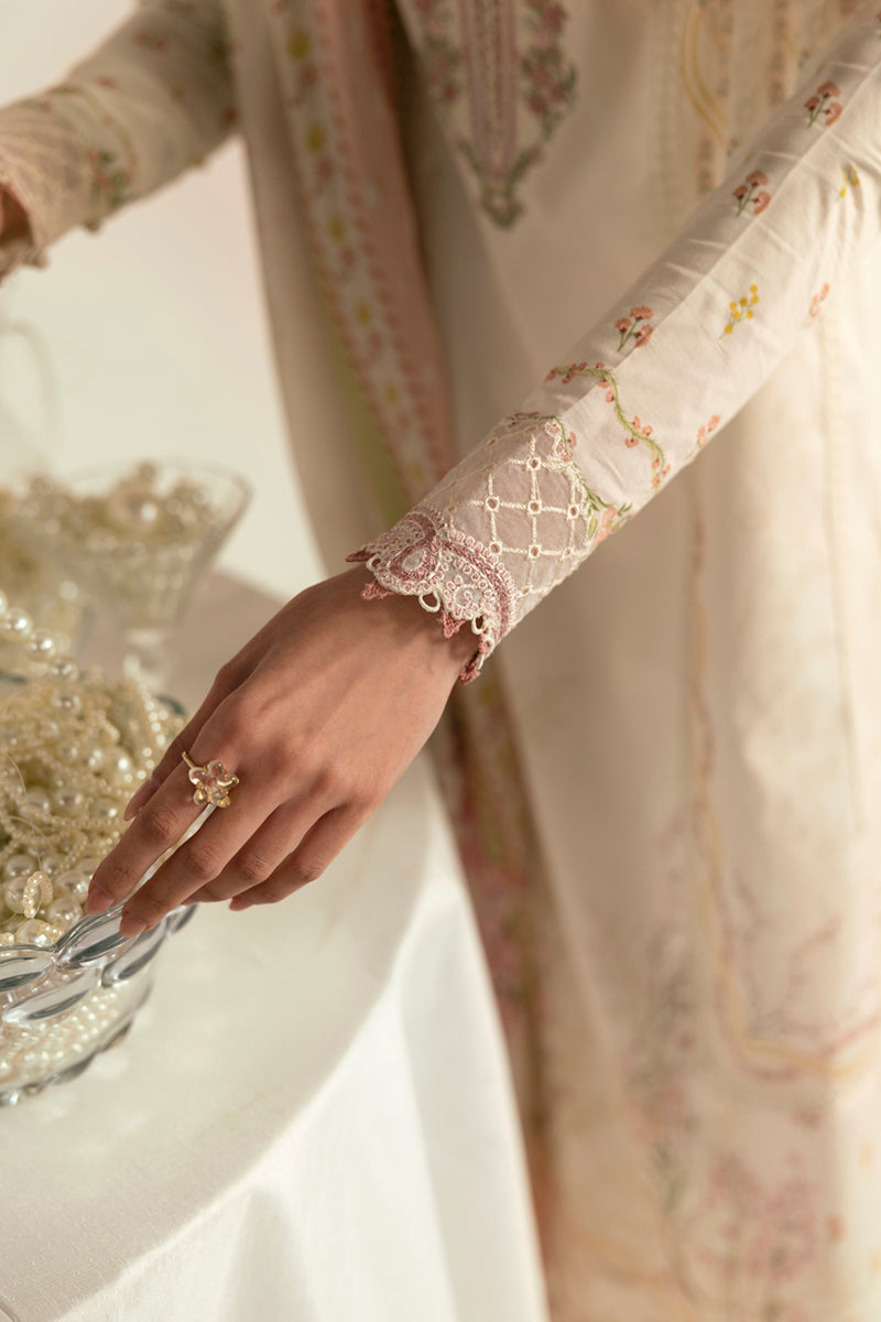 Qalamkar Q Prints Lawn 2025