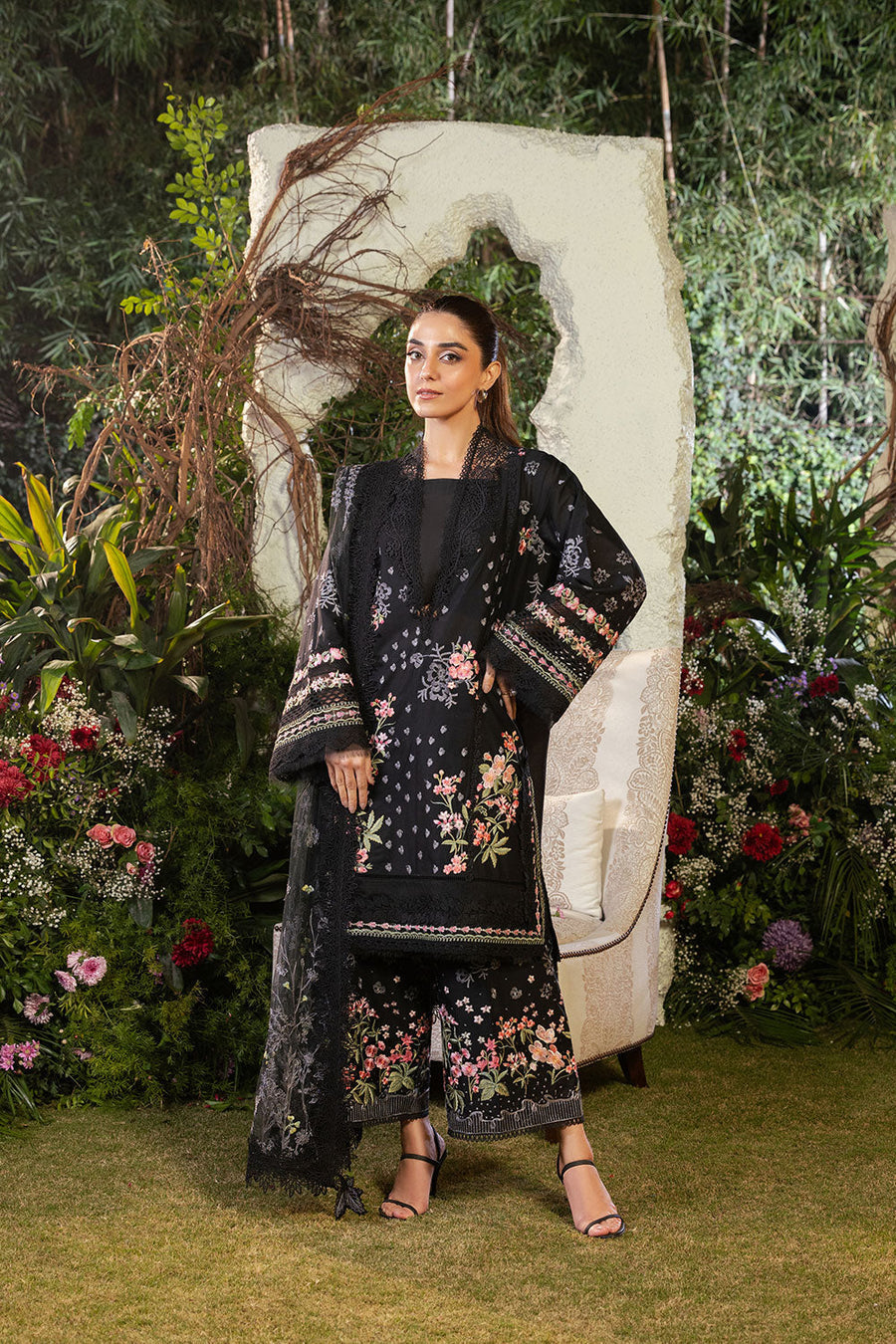 Sobia Nazir Luxury Lawn