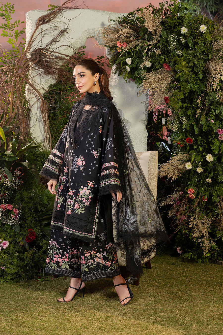 Sobia Nazir Luxury Lawn