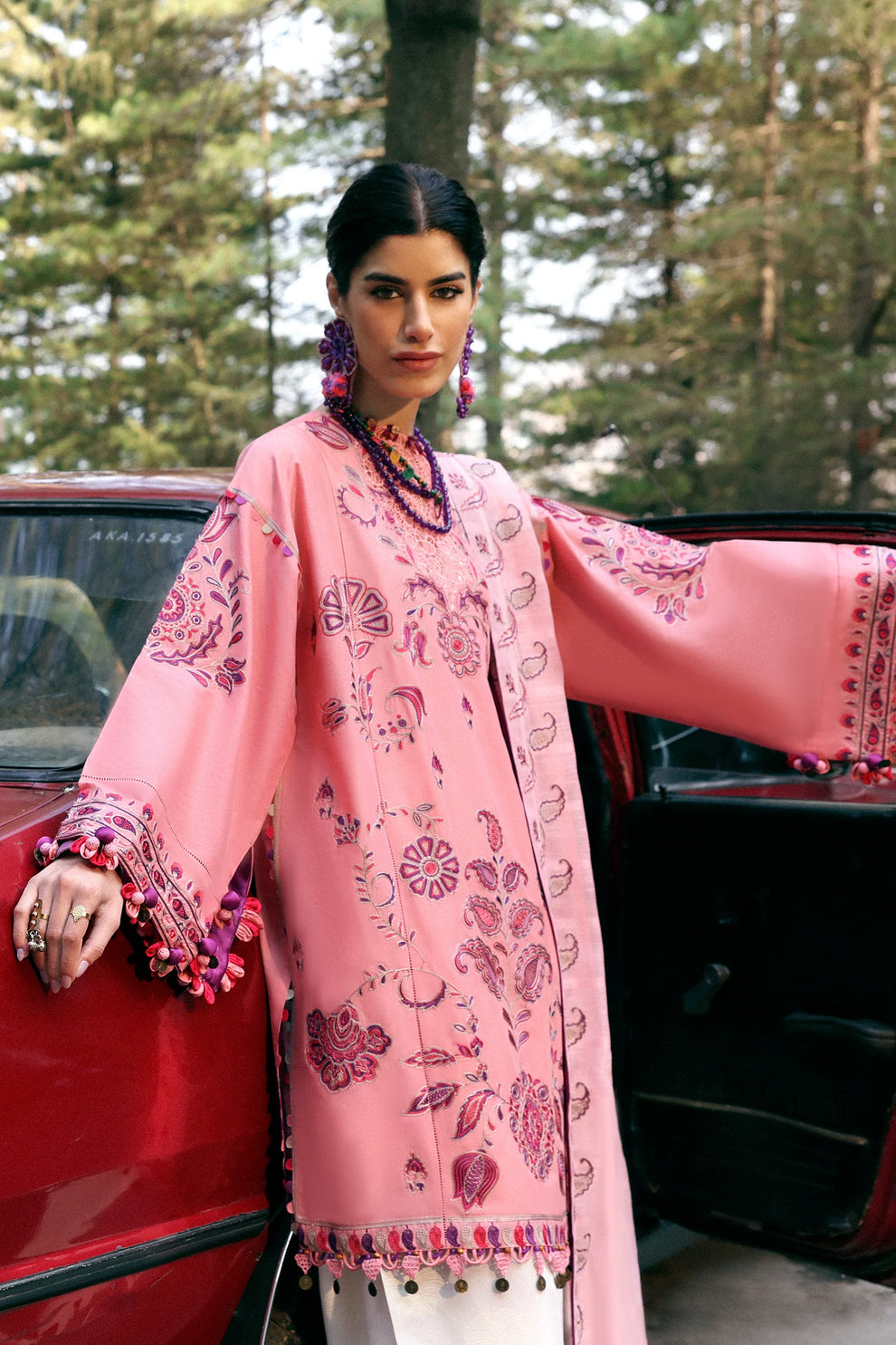 zaha embroidered embroidery
embroidery pakistani lawn suit
lawn suits