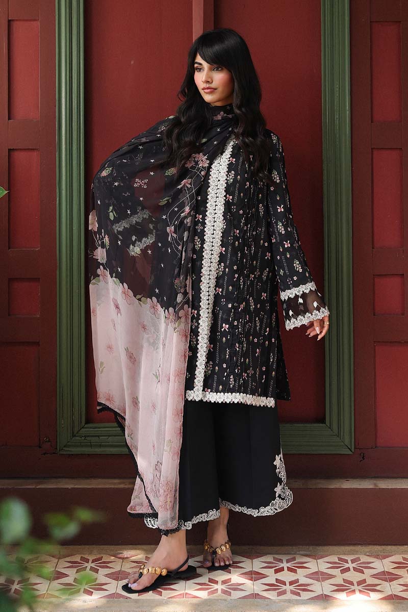 Qalamkar QPrints Spring/Summer Lawn