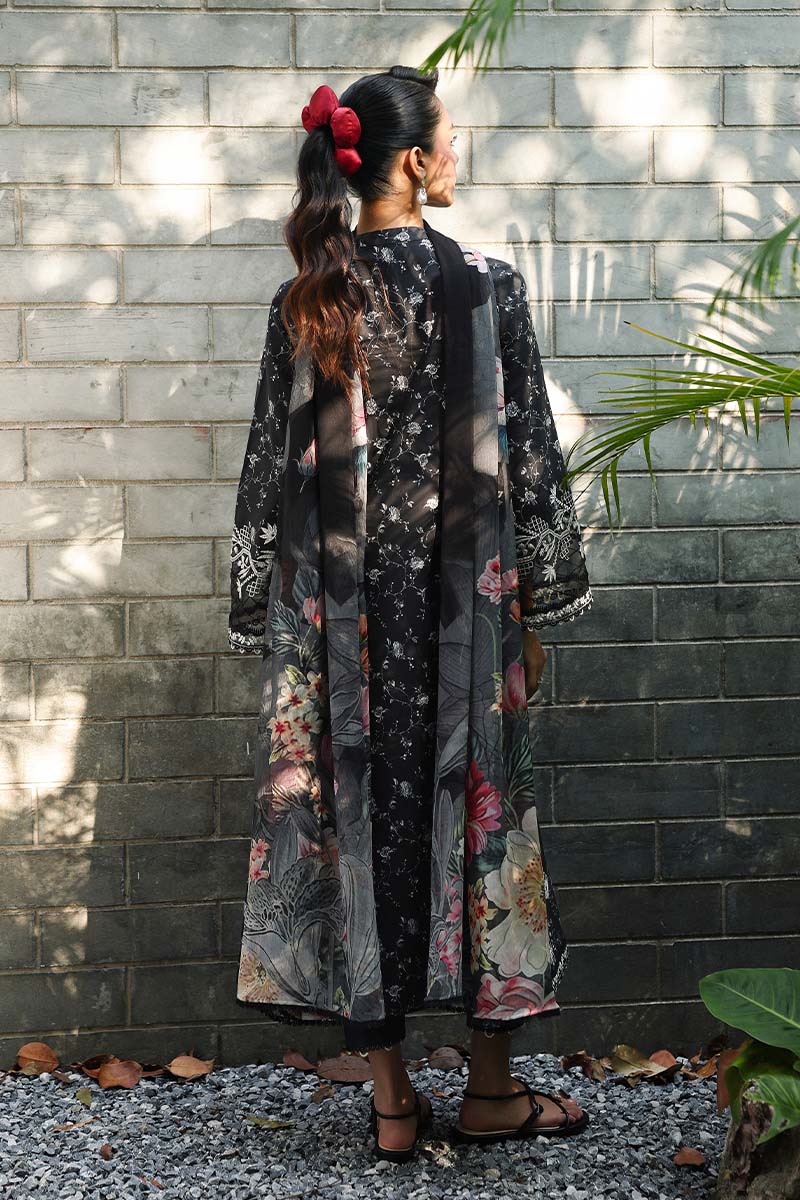 Qalamkar QPrints Spring/Summer Lawn