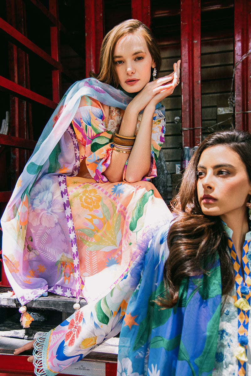 La Dolce Hemline Prints