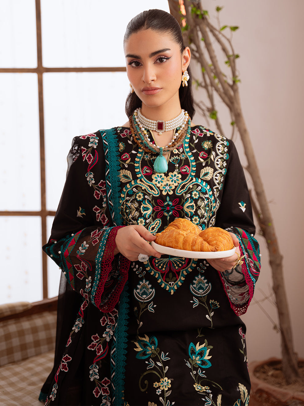 Mahnur Shanaya Lawn Spring/Summer