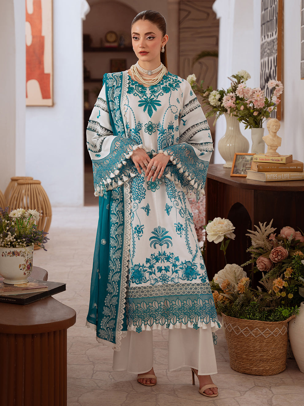 Mahnur Shanaya Lawn Spring/Summer
