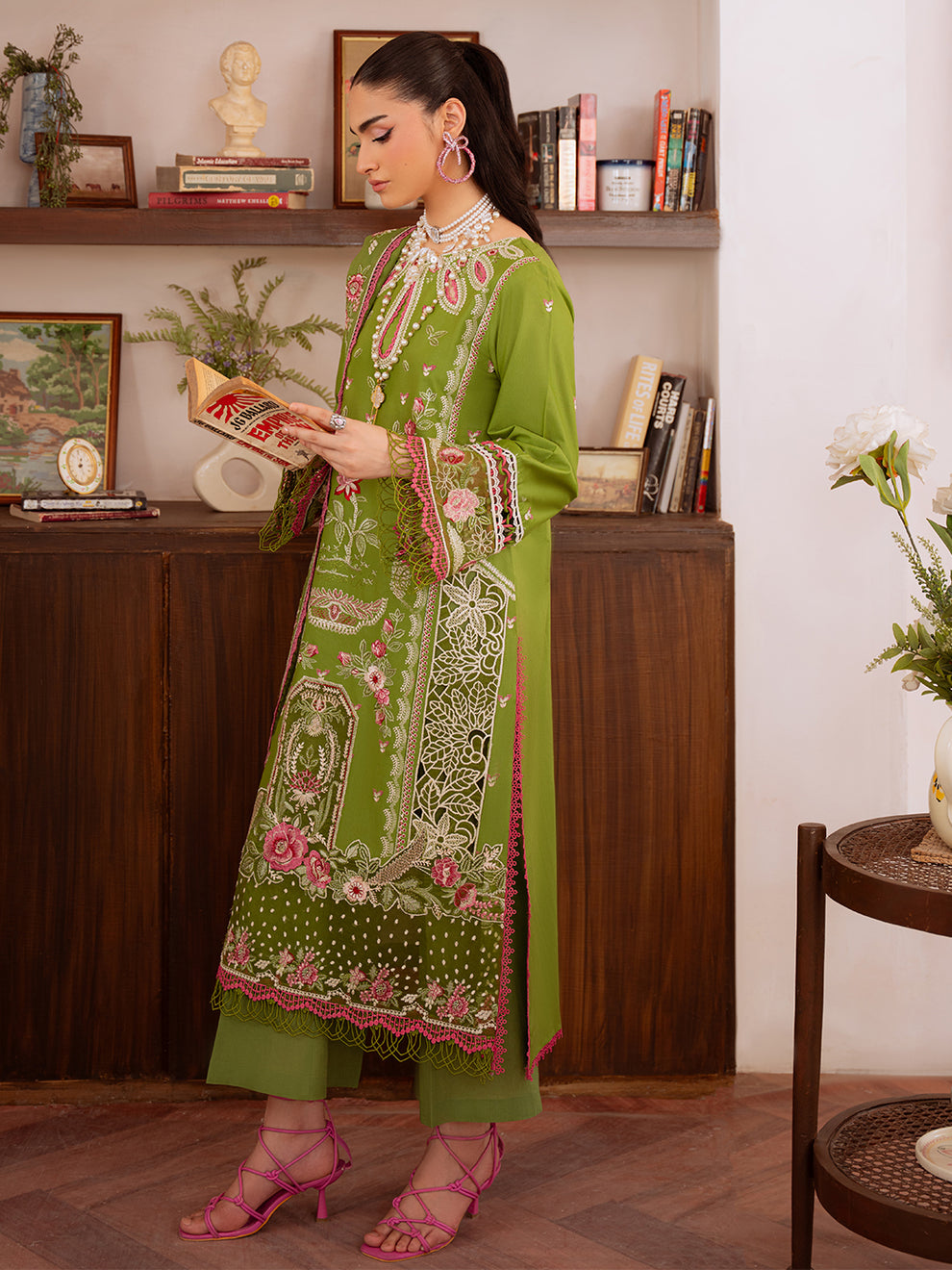 Mahnur Shanaya Lawn Spring/Summer
