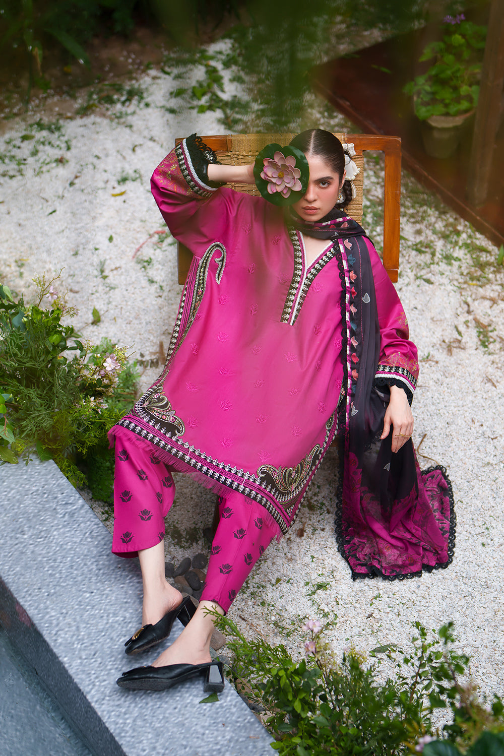 Saira Rizwan Laanem Luxury Lawn