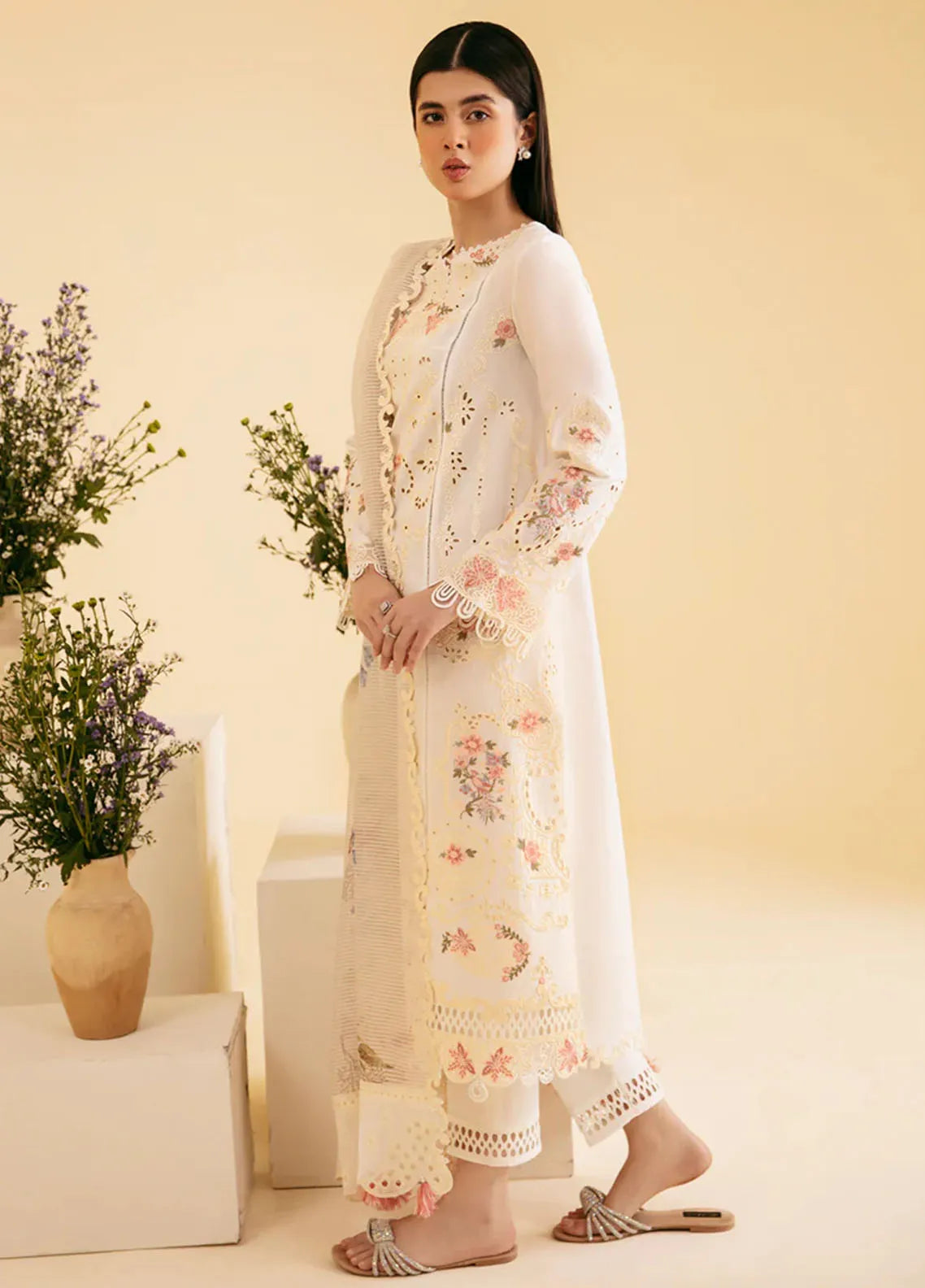 Qalamkar Unstitched Qlinekari Chikankari Lawn